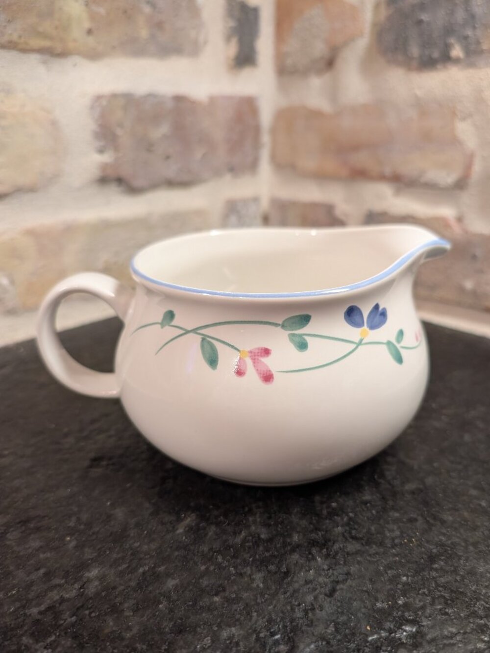 Allegro stoneware Hearthside pattern gravy boat